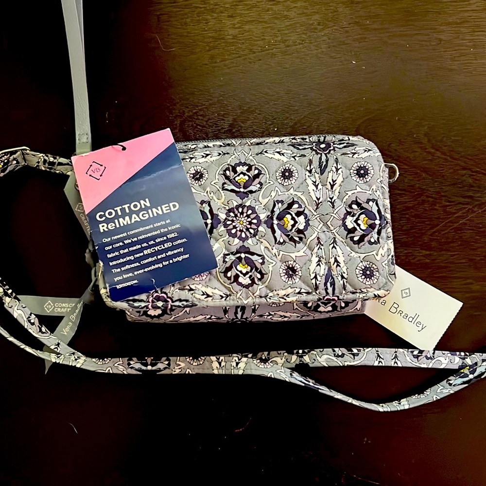 New with tags Vera Bradley wristlet